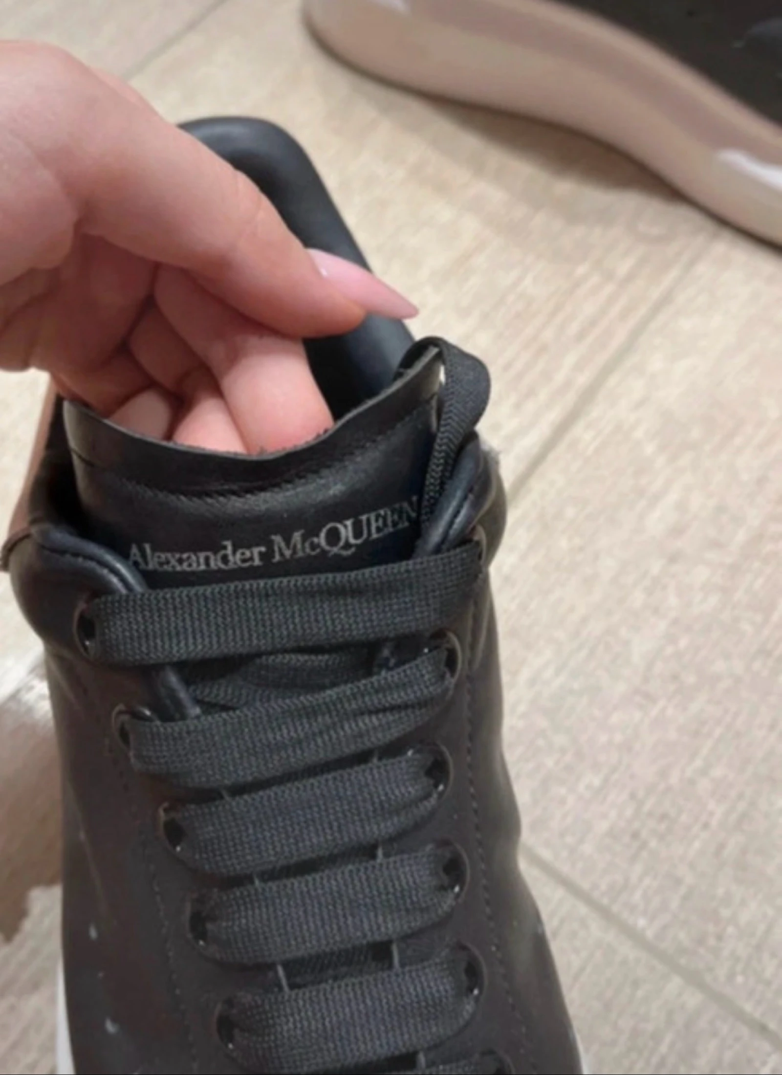 Authentic and original Alexander Mcqueen sneakers – photo 3